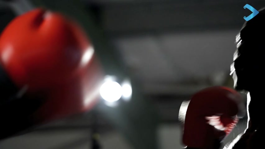 TRUVIDAILY - LA NIÑA BOXEADORA